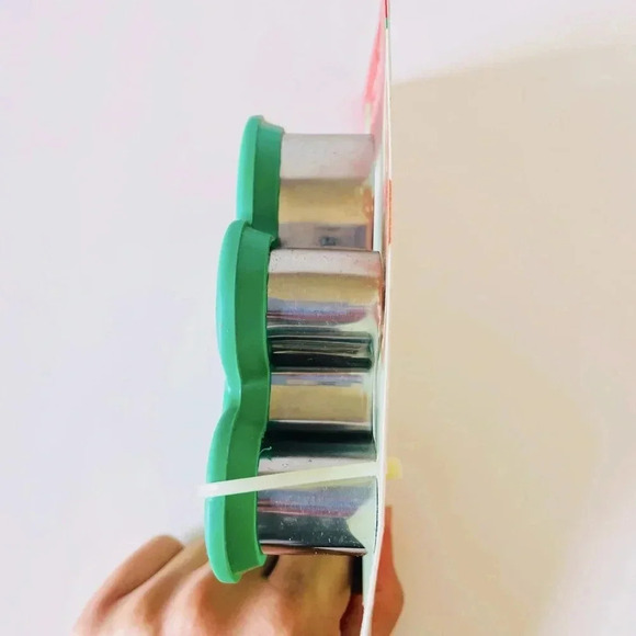 Wilton Gingerbread Boy Cookie Cutter Green - Picture 4 of 5